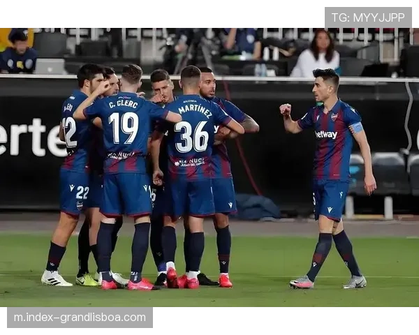 费瓦斯133次对抗胜出 埃尔切中场被侵犯最多